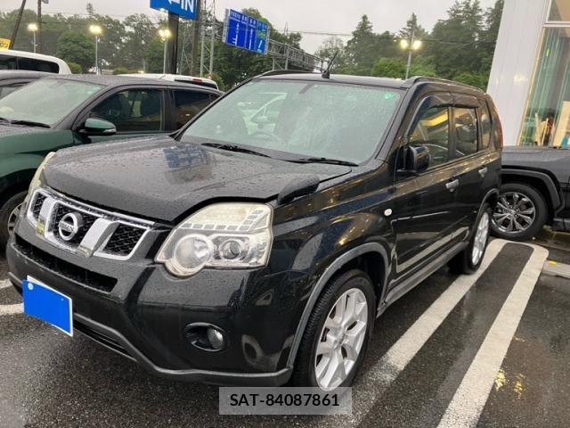Nissan X-TRAIL 2013-06 7621557-2