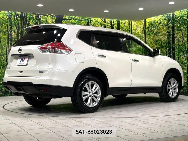 Nissan X-TRAIL 2015-03 7621549-17