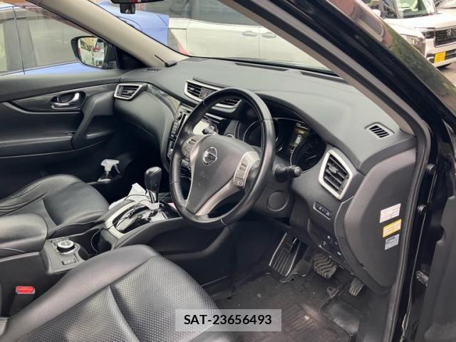 Nissan X-TRAIL 2015-08 7621554-15