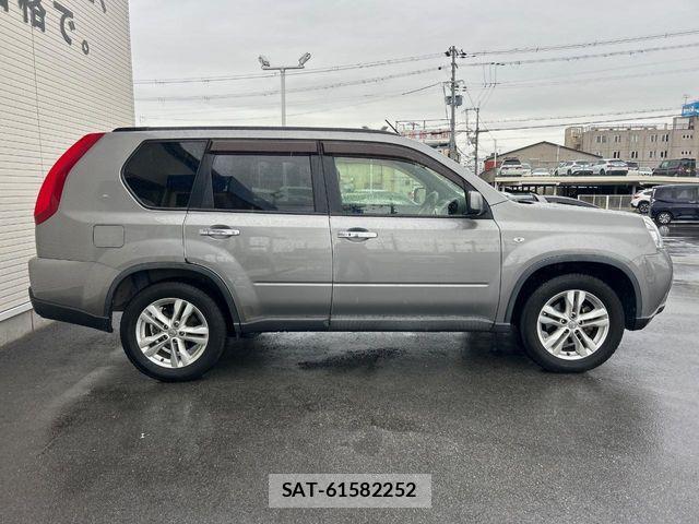 Nissan X-TRAIL 2012-02 7731066-16