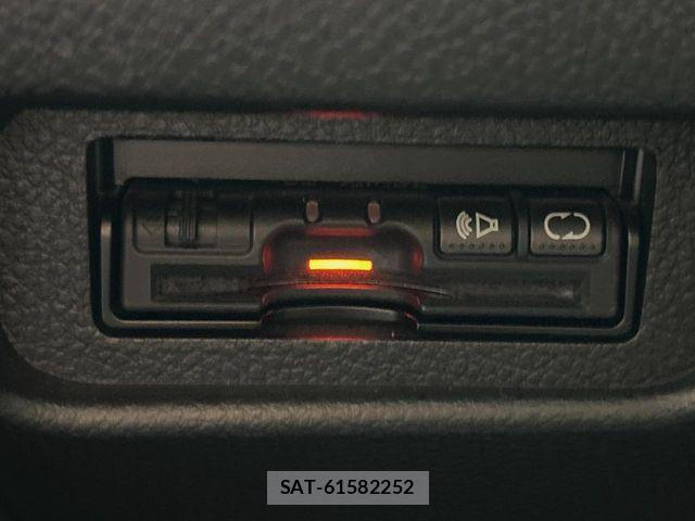 Nissan X-TRAIL 2012-02 7731066-4