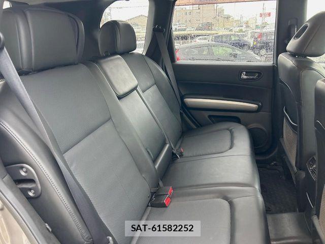 Nissan X-TRAIL 2012-02 7731066-8