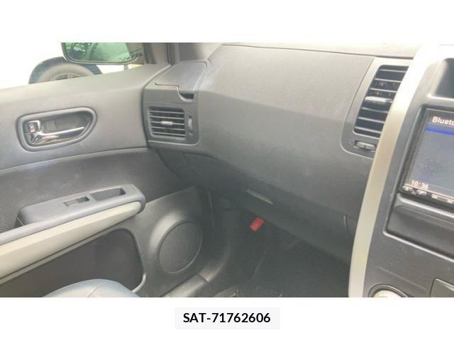 Nissan X-TRAIL 2011-09 7731081-23