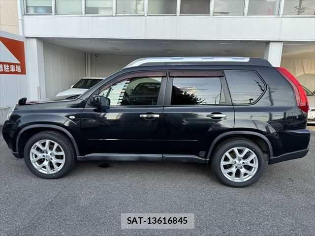 Nissan X-TRAIL 2011-12 7731058-16