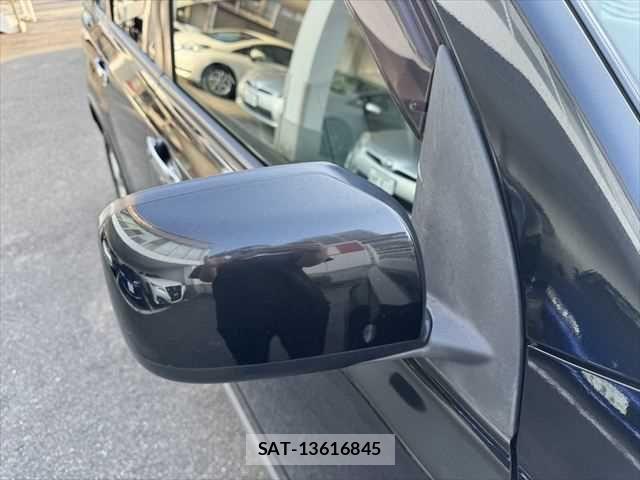 Nissan X-TRAIL 2011-12 7731058-19