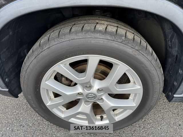 Nissan X-TRAIL 2011-12 7731058-23