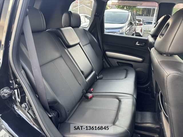 Nissan X-TRAIL 2011-12 7731058-5