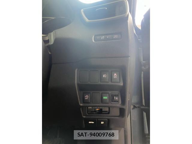 Nissan X-TRAIL 2015-10 7880719-9