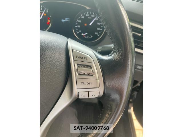 Nissan X-TRAIL 2015-10 7880719-11