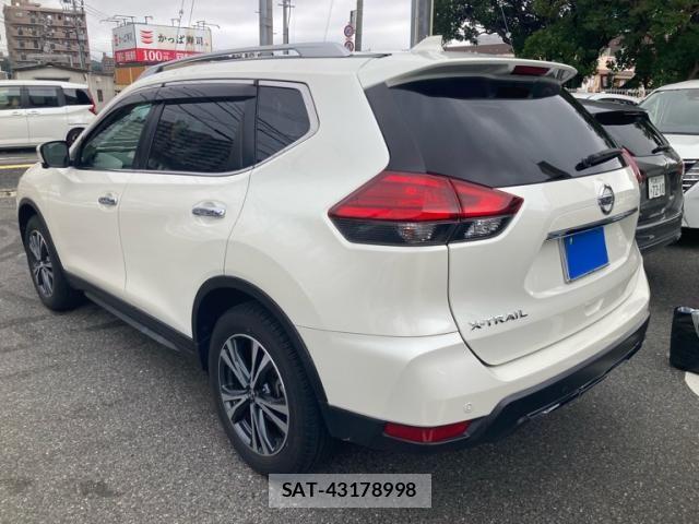 Nissan X-TRAIL 2018-05 7880698-1