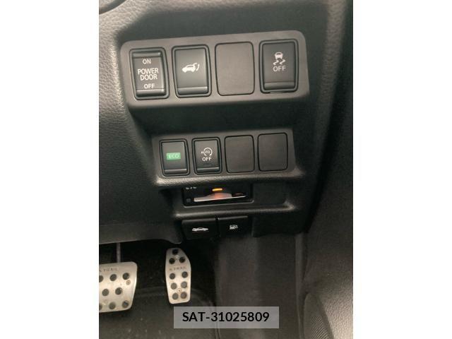 Nissan X-TRAIL 2018-01 7880697-10