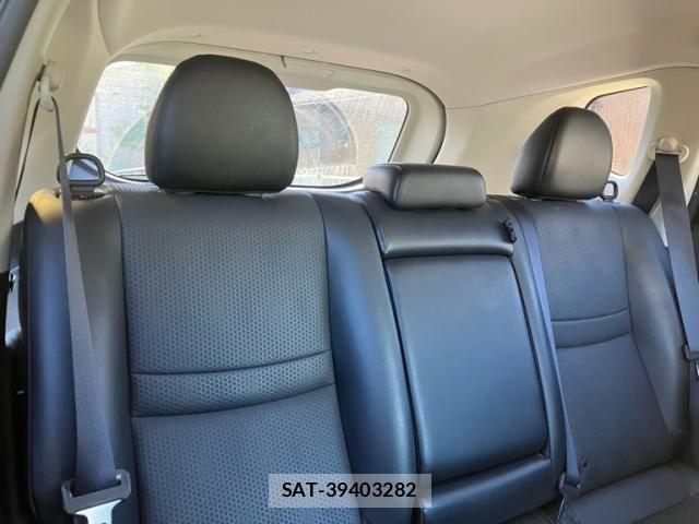 Nissan X-TRAIL 2016-07 7880728-15