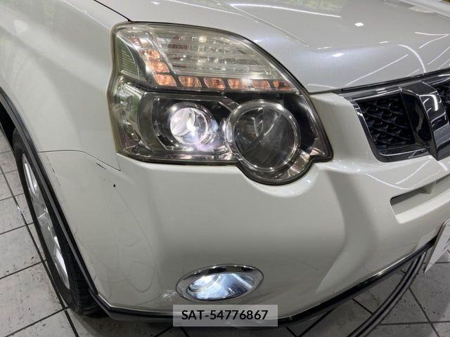 Nissan X-TRAIL 2011-09 7880709-11