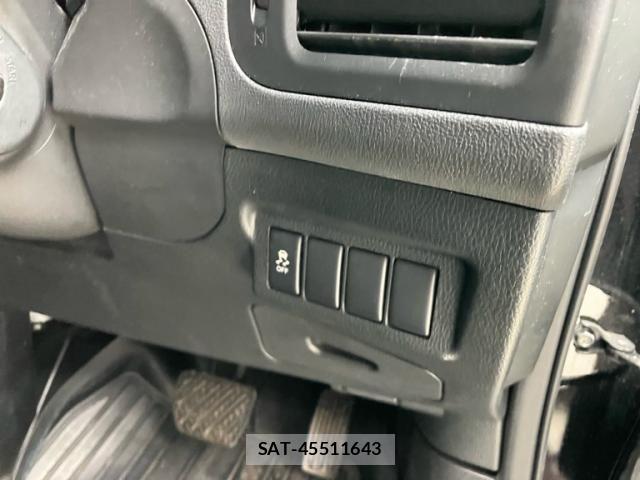Nissan X-TRAIL 2013-09 7880721-15