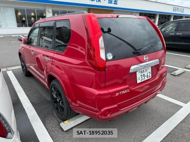 Nissan X-TRAIL 2012-08 7880730-18