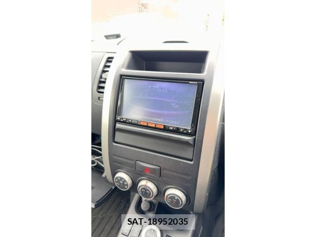 Nissan X-TRAIL 2012-08 7880730-26