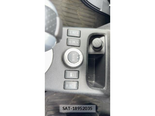 Nissan X-TRAIL 2012-08 7880730-28
