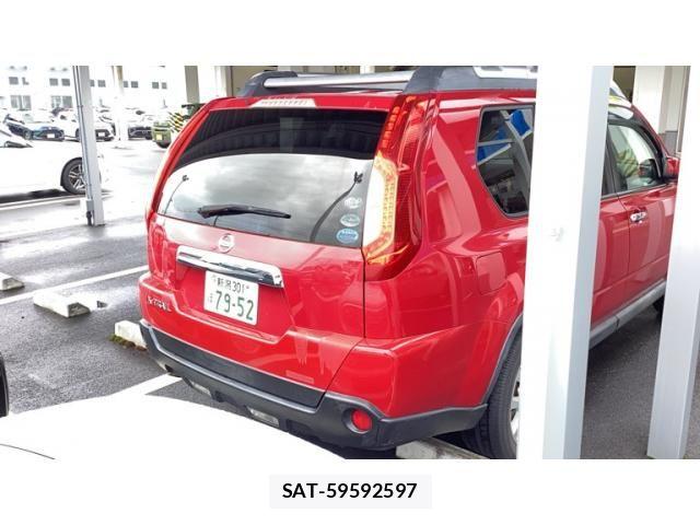 Nissan X-TRAIL 2011-10 7880725-2