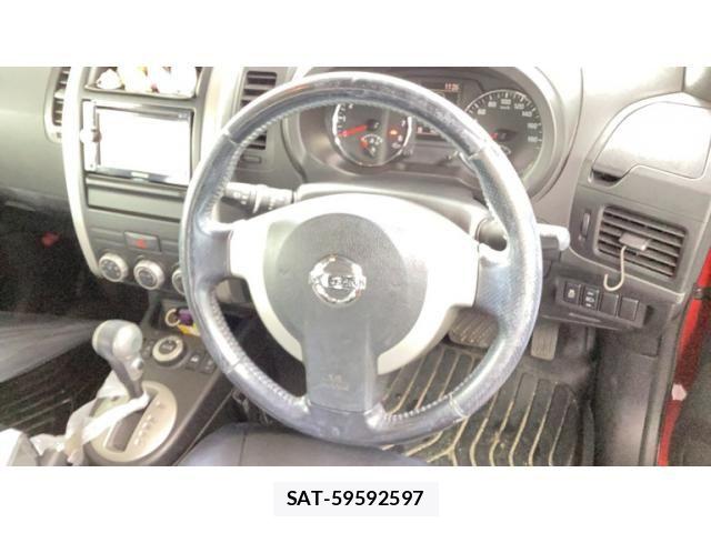 Nissan X-TRAIL 2011-10 7880725-4