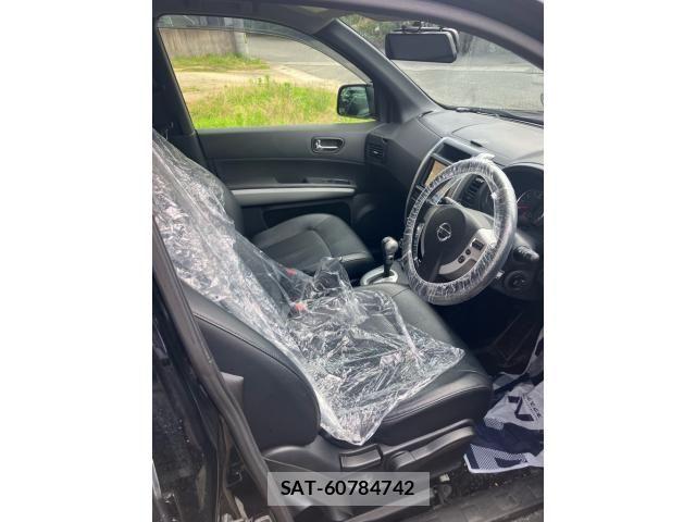 Nissan X-TRAIL 2013-10 7880726-11