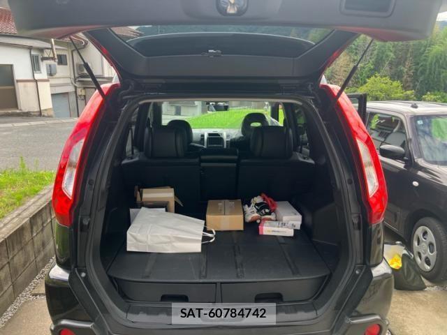 Nissan X-TRAIL 2013-10 7880726-14
