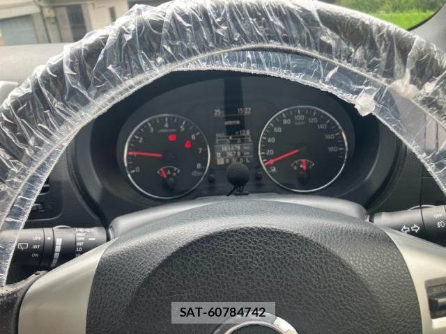 Nissan X-TRAIL 2013-10 7880726-17