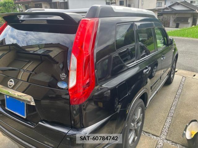 Nissan X-TRAIL 2013-10 7880726-1