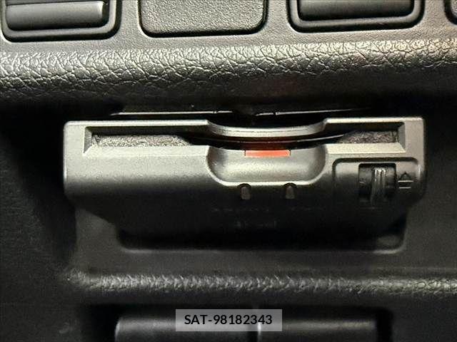 Nissan X-TRAIL 2015-06 7880714-28