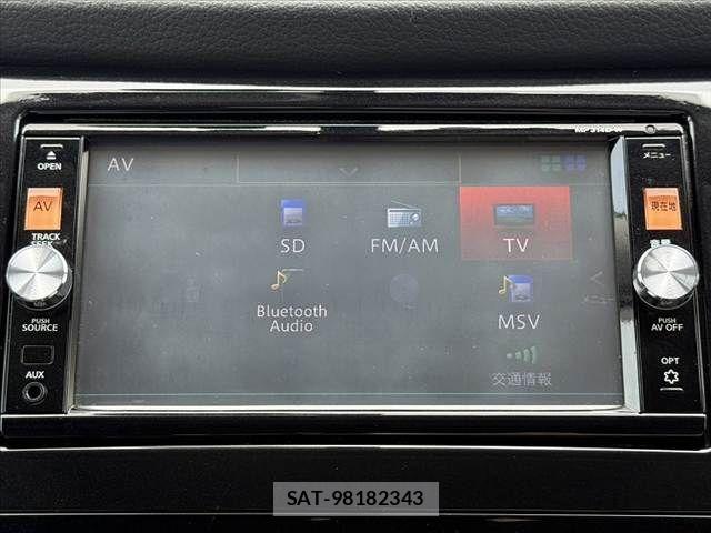 Nissan X-TRAIL 2015-06 7880714-3