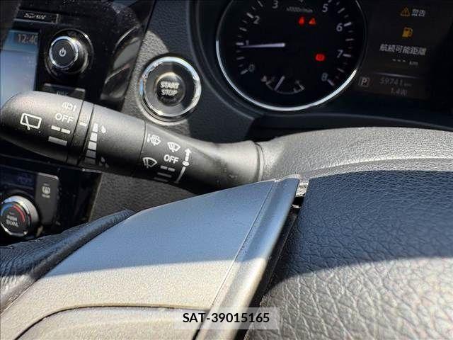 Nissan X-TRAIL 2014-03 7880713-18