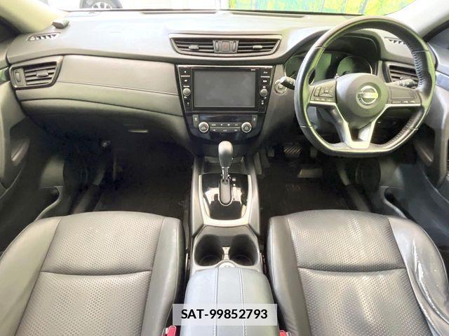 Nissan X-TRAIL 2018-02 7964510-1
