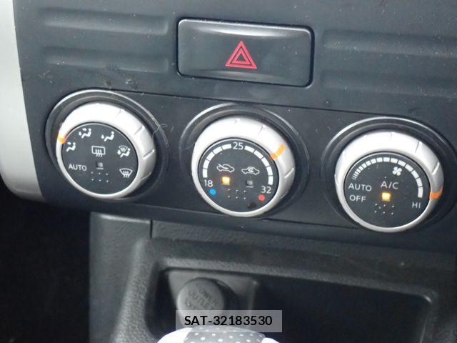 Nissan X-TRAIL 2011-06 7964498-14