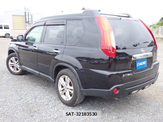Nissan X-TRAIL 2011-06 7964498-2