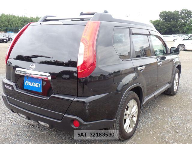 Nissan X-TRAIL 2011-06 7964498-7