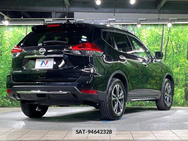 Nissan X-TRAIL 2017-06 7964514-17