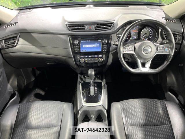 Nissan X-TRAIL 2017-06 7964514-1