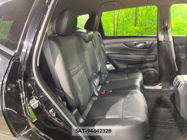 Nissan X-TRAIL 2017-06 7964514-8