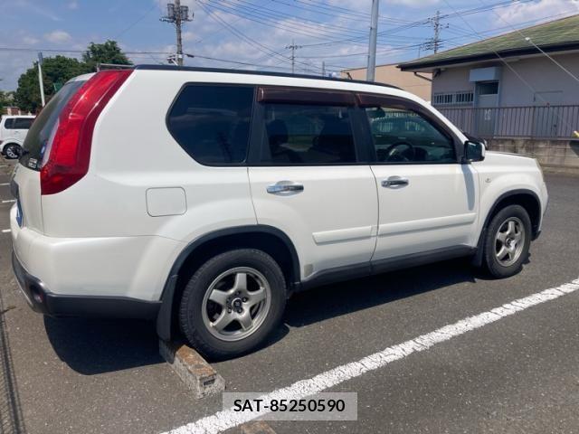 Nissan X-TRAIL 2011-09 7964518-1