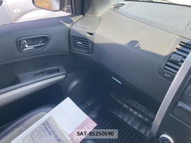 Nissan X-TRAIL 2011-09 7964518-7