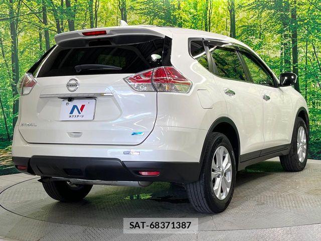 Nissan X-TRAIL 2015-03 7964516-16