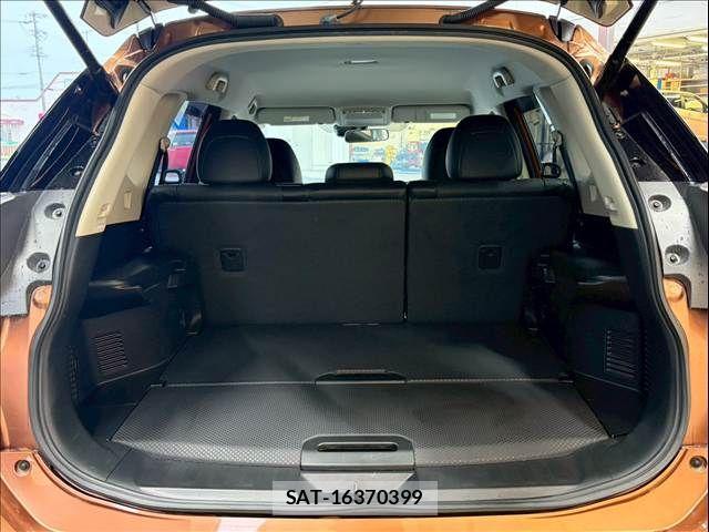 Nissan X-TRAIL 2016-10 7964513-12