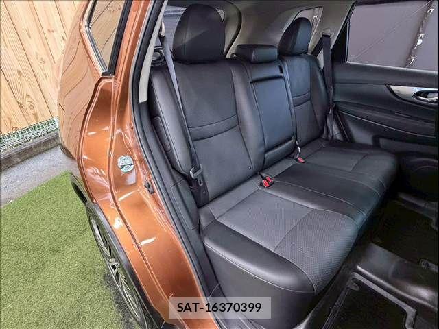 Nissan X-TRAIL 2016-10 7964513-5