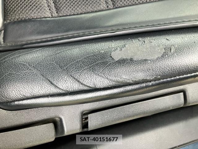 Nissan X-TRAIL 2015-11 7964517-12