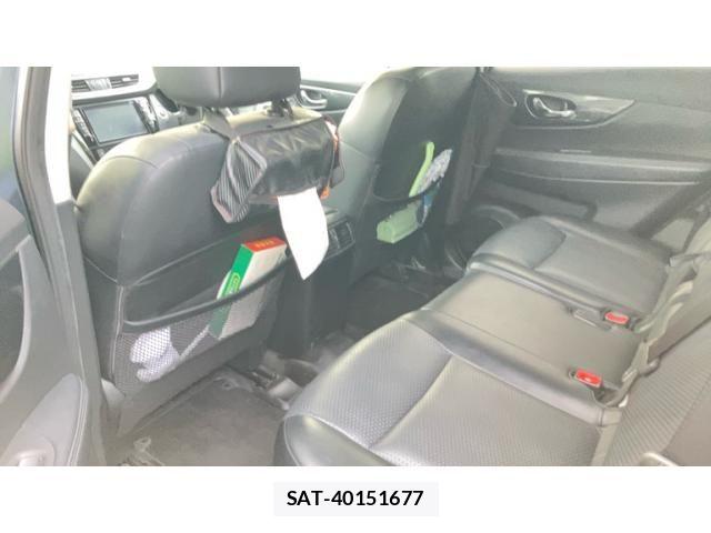 Nissan X-TRAIL 2015-11 7964517-24