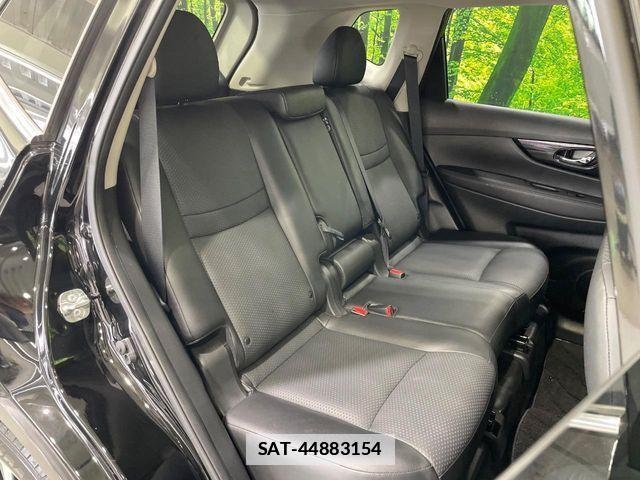Nissan X-TRAIL 2019-06 7964499-9