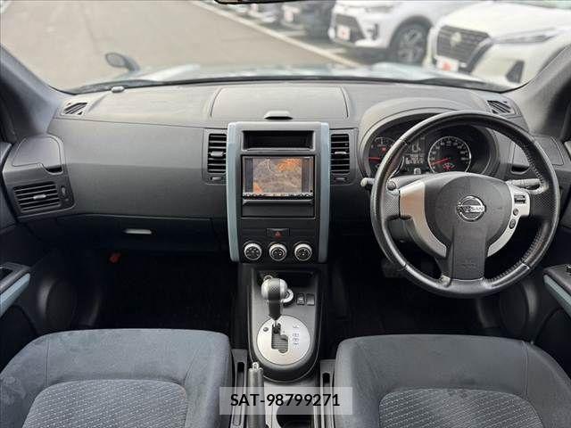 Nissan X-TRAIL 2010-07 7981657-1