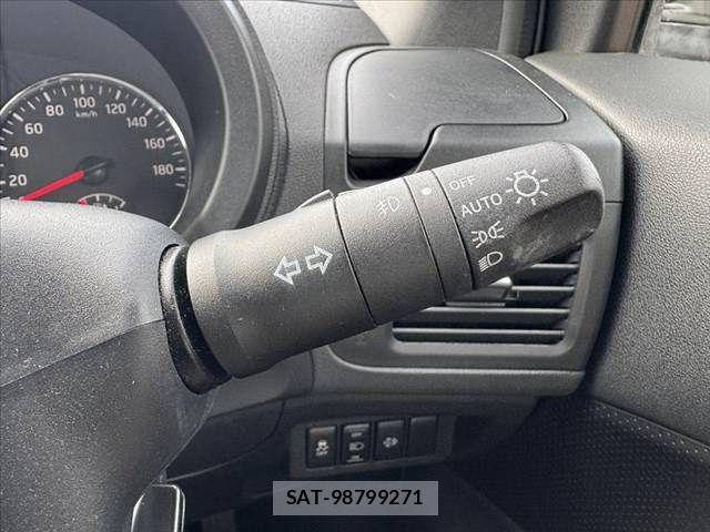 Nissan X-TRAIL 2010-07 7981657-29