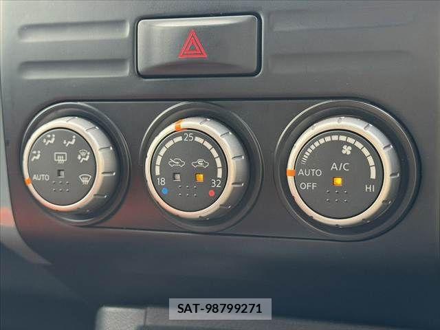 Nissan X-TRAIL 2010-07 7981657-3