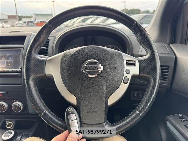 Nissan X-TRAIL 2010-07 7981657-6