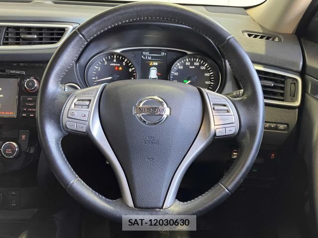 Nissan X-TRAIL 2017-06 7981656-12